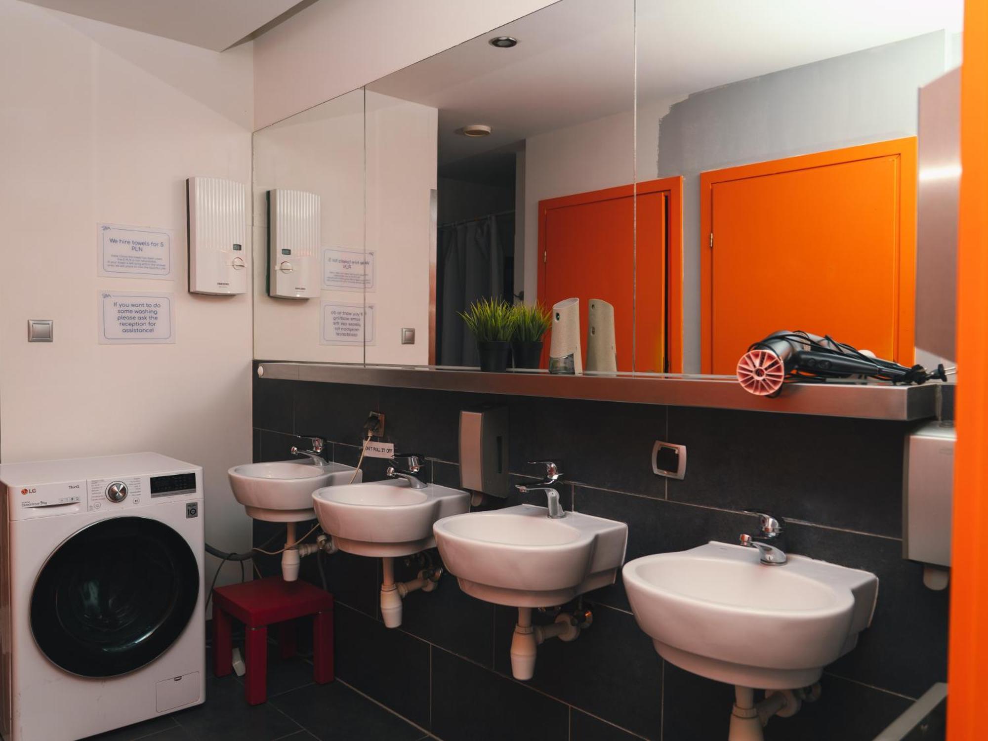 Lazemaze Hostel Красков Екстериор снимка